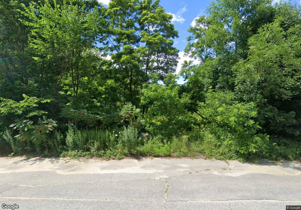 9 Pine St, Mechanic Falls, ME 04256 - photo 1