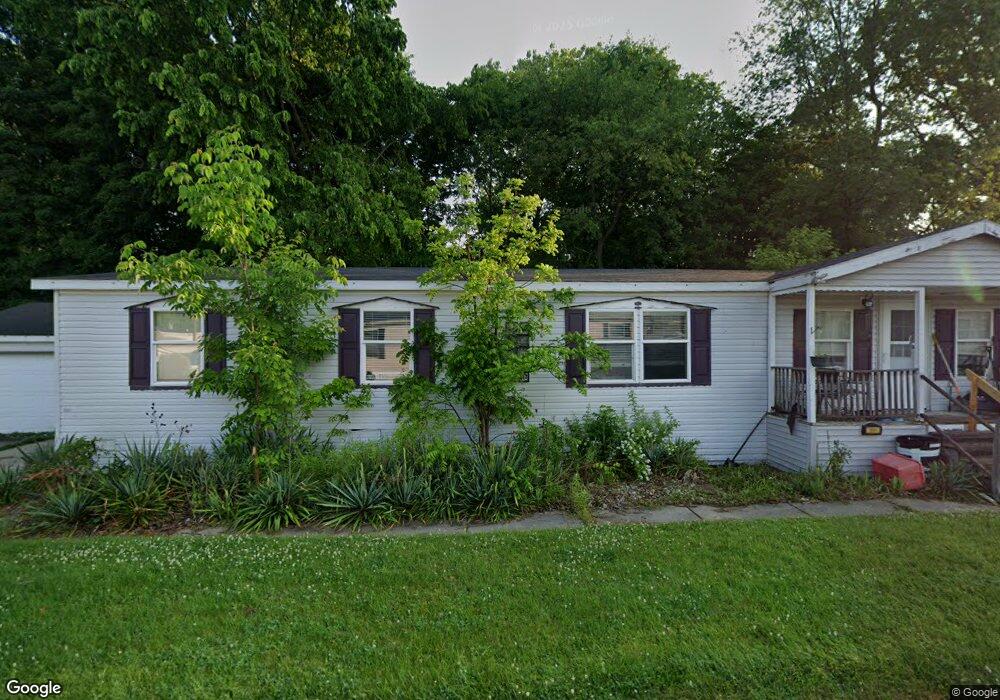 944 Kathy Cir, Flint, MI 48506 - photo 1