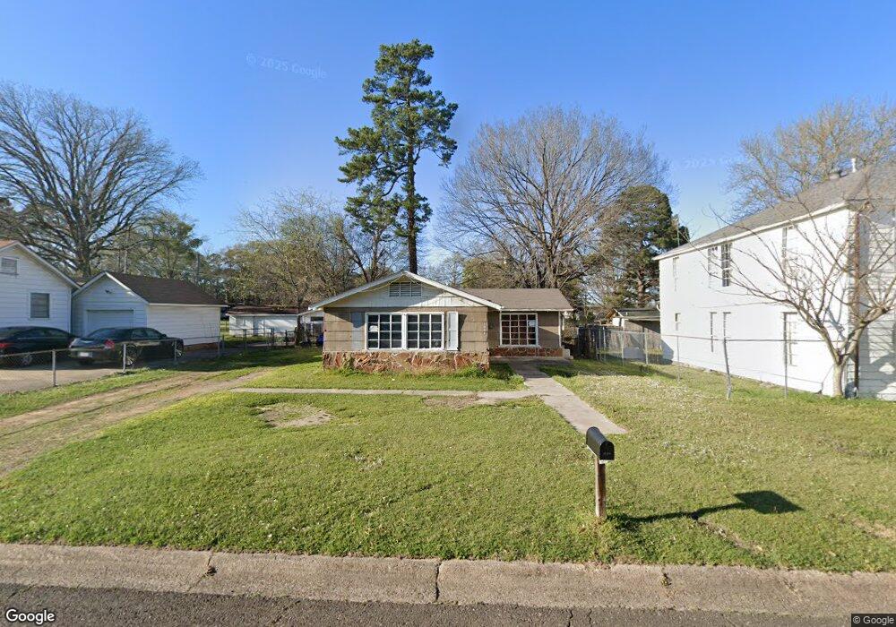 1404 W 10th St, Texarkana, TX 75501 - photo 1