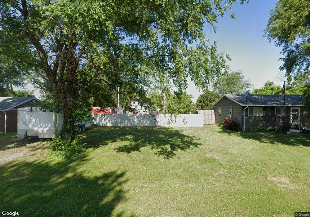 112 Arnold St, Collinsville, IL 62234 - photo 1