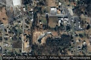 125 Windchime Ln, Mount Airy, NC 27030
