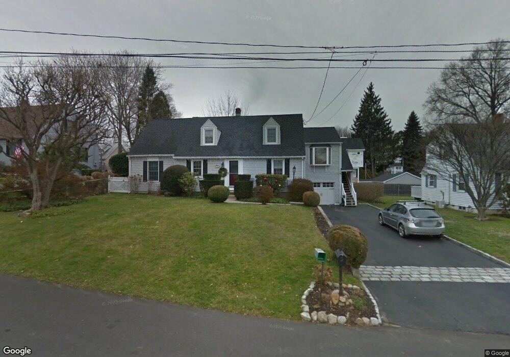 35 Thornhill Rd, Riverside, CT 06878 - photo 1