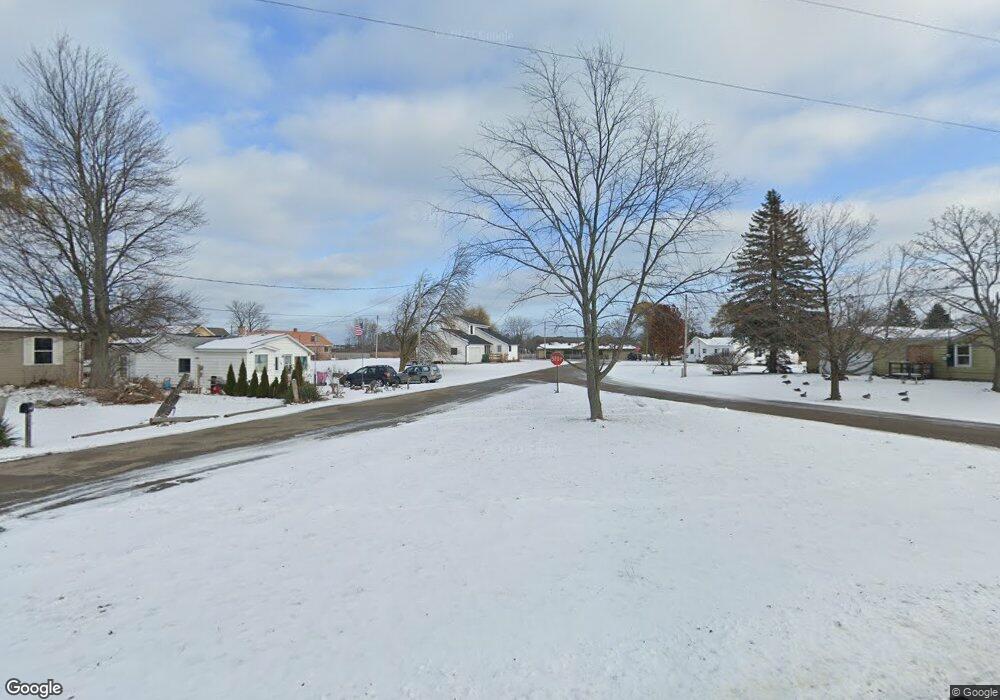 420 1st St N, Oscoda, MI 48750 - photo 1