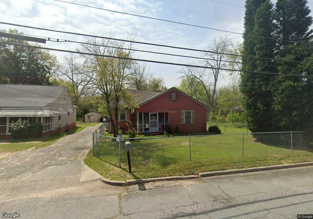 676 Villa Crest Ave, Macon, GA 31206 - photo 1