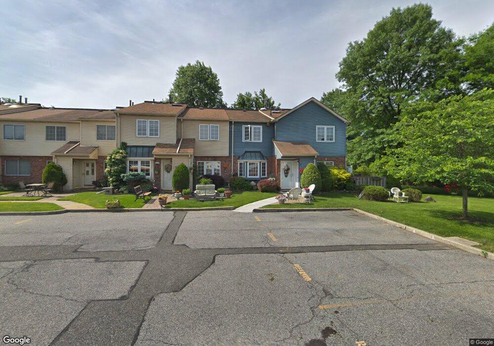 8 Franklin Ln unit 8D, Staten Island, NY 10306 - photo 1