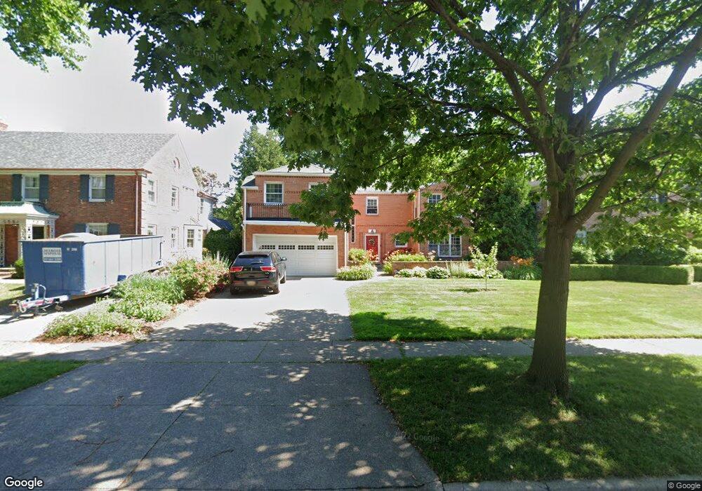 176 Merriweather Rd, Grosse Pointe Farms, MI 48236 - photo 1