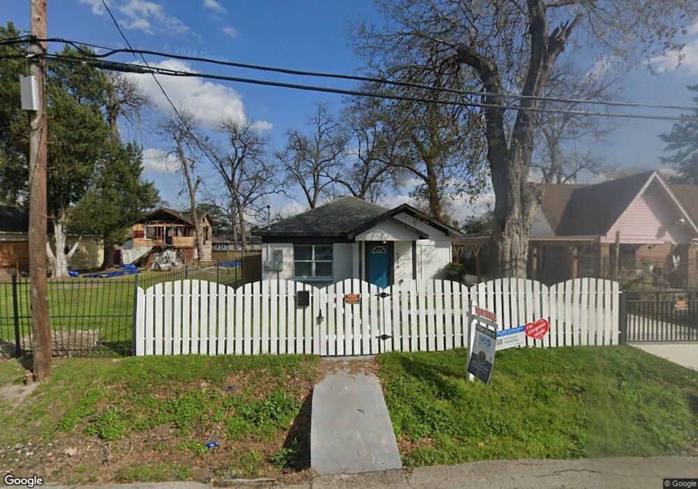 6208 Cochran St unit A-B, Houston, TX 77022 - photo 1