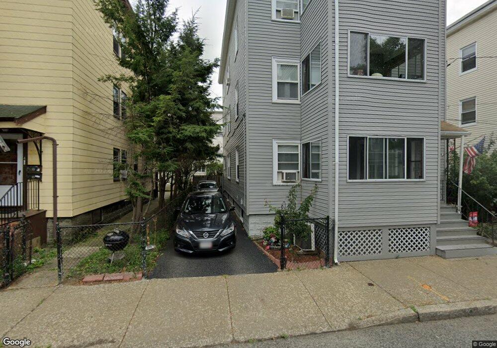 4 Derby St unit 3, Somerville, MA 02145 - photo 1