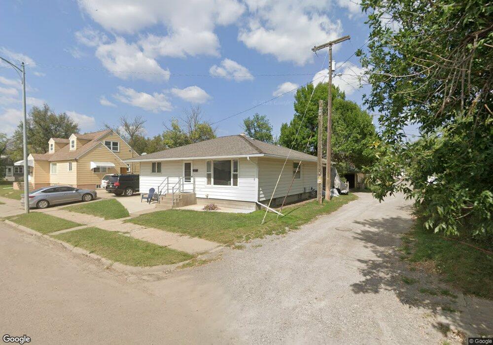 411 10th St, Havre, MT 59501 - photo 1