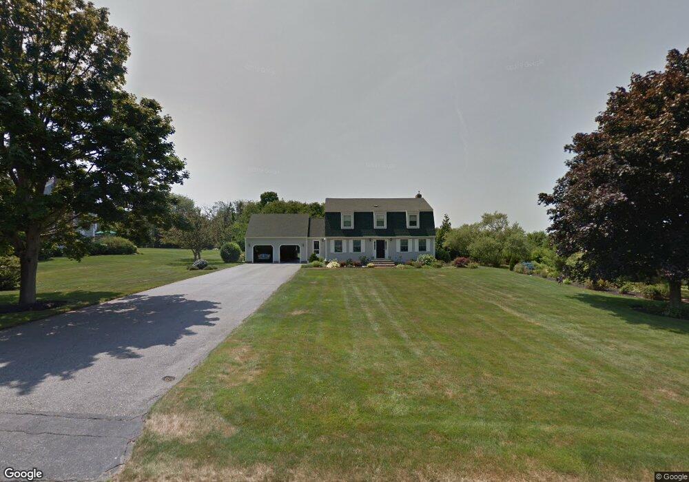 8 Coggeshall Cir, Middletown, RI 02842 - photo 1