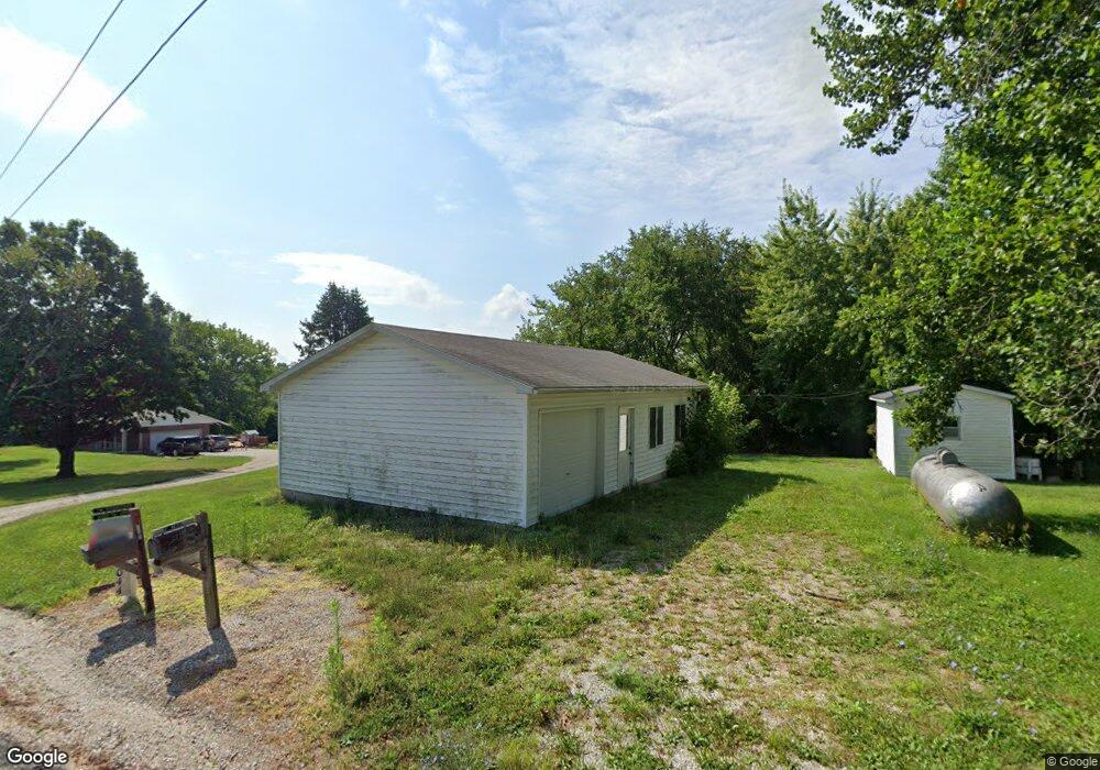 2043 Heitz Rd, Jacksonville, IL 62650 - photo 1