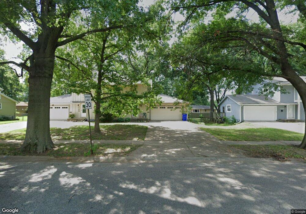 7128 Bond St, Shawnee, KS 66203 - photo 1