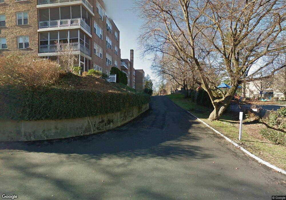 1 Putnam Hill unit 1F, Greenwich, CT 06830 - photo 1