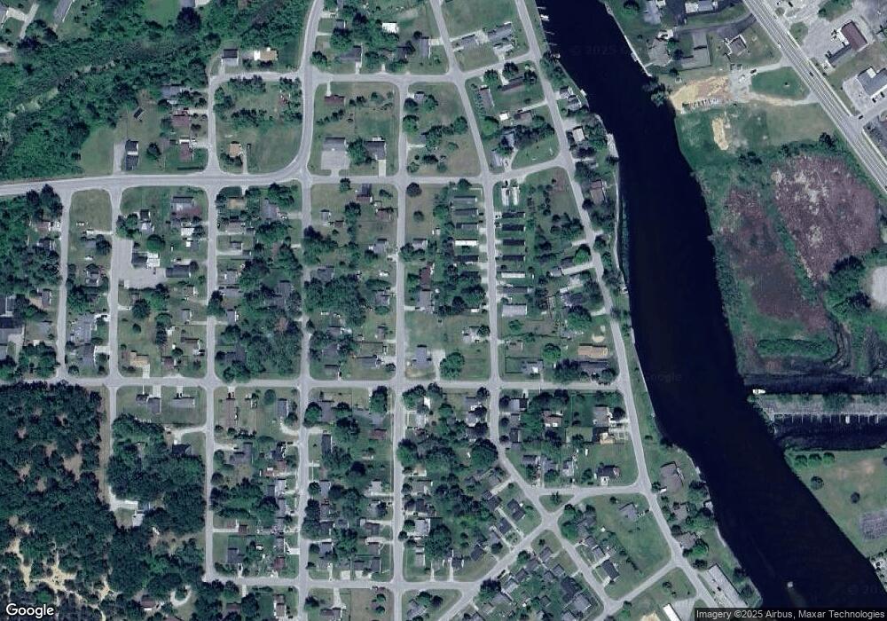 319 2nd St N, Oscoda, MI 48750 - photo 1