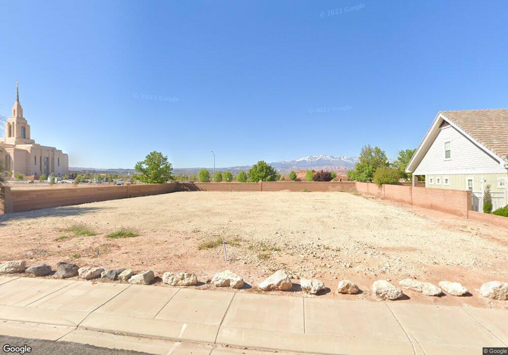 490 W Pebble Dr, Washington, UT 84780 - photo 1