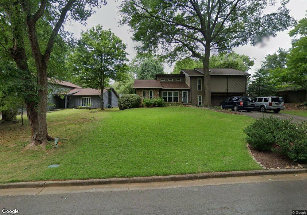 135 Winterberry Ct, Roswell, GA 30076 - photo 1