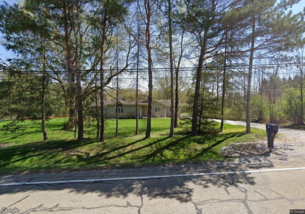 740 N Chillicothe, Aurora, OH 44202 - photo 1