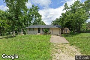 512 Herkimer St, Oskaloosa, KS 66066