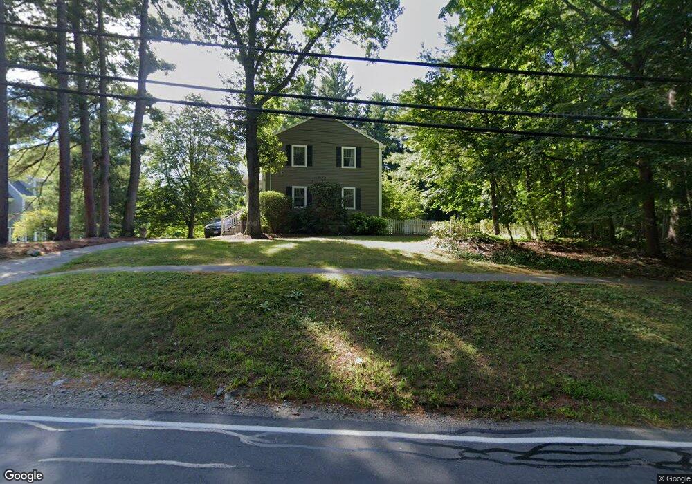 134 Cushing St, Hingham, MA 02043 - photo 1