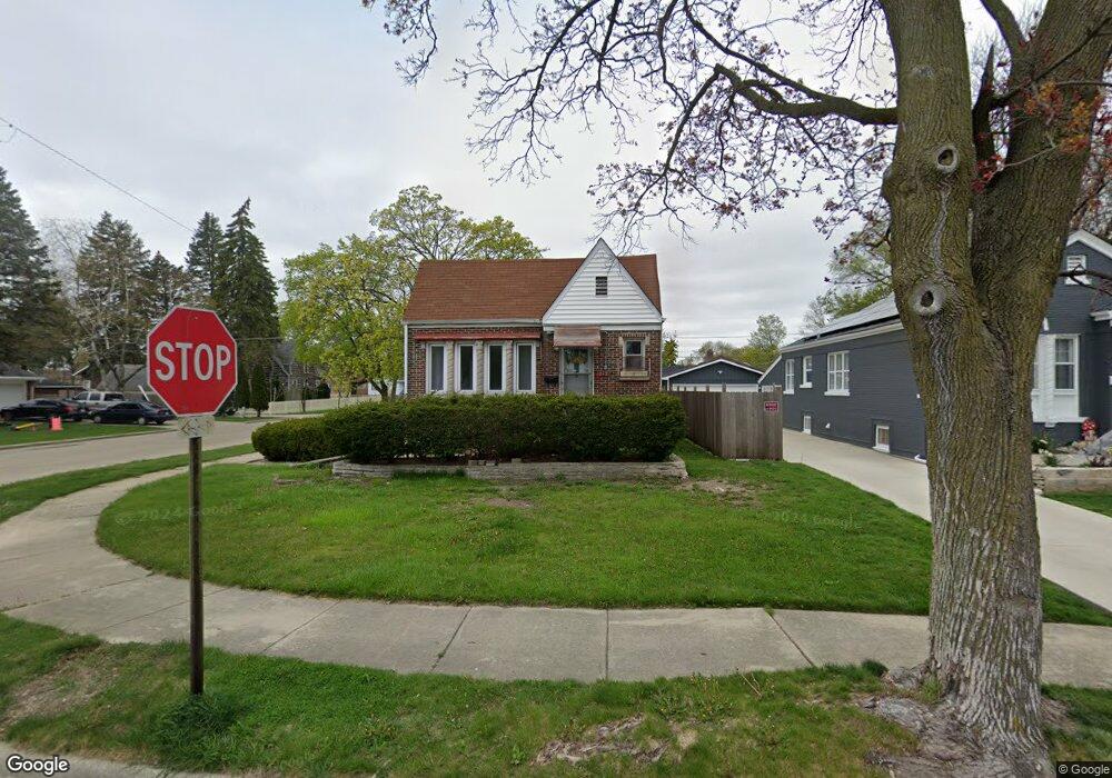212 Burton Ave, Waukegan, IL 60085 - photo 1