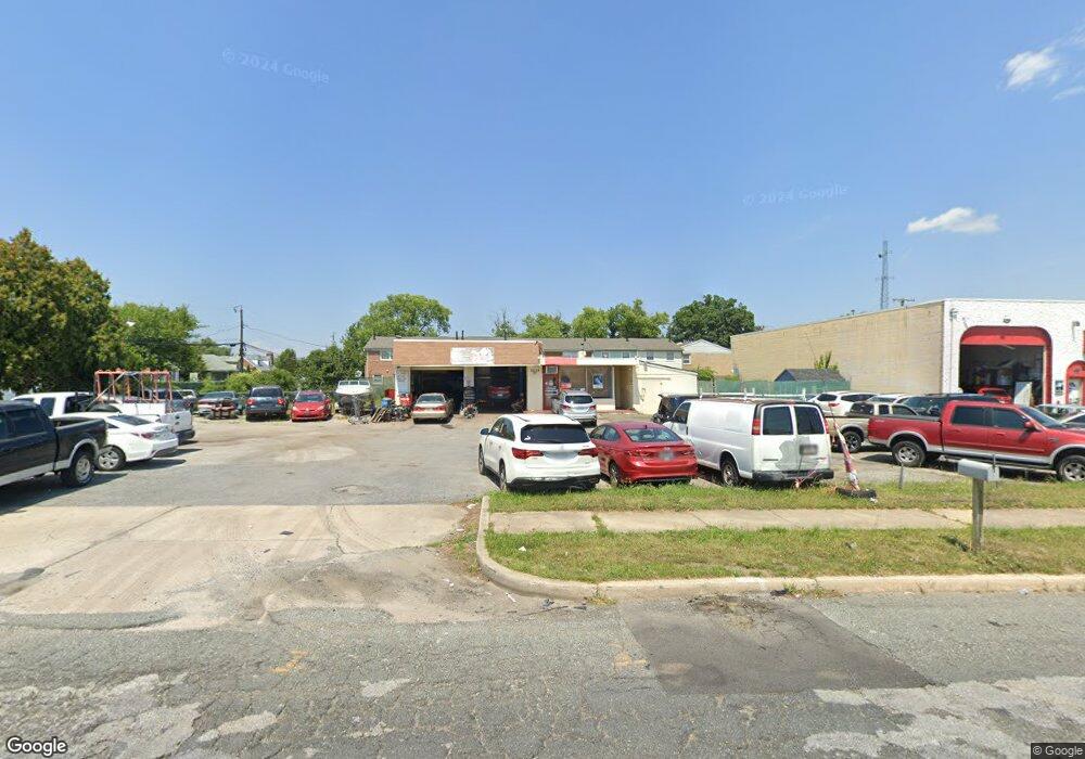 7234 Windsor Mill Rd, Baltimore, MD 21244 - photo 1