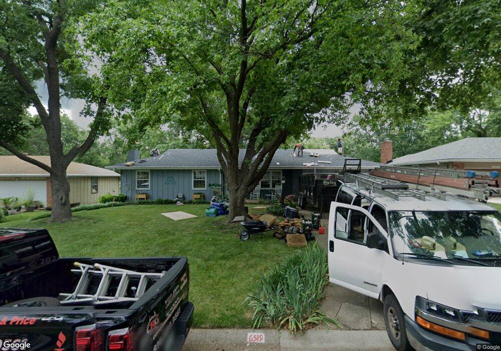 6519 Ballentine St, Shawnee, KS 66203 - photo 1