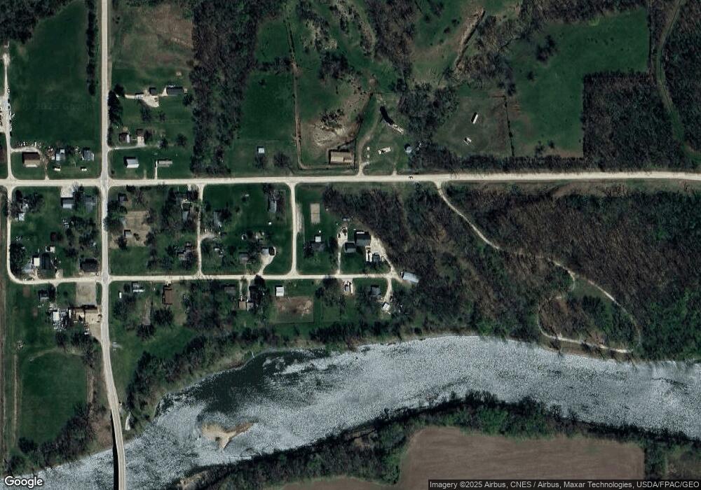 17768 Augusta Mill Rd, Wever, IA 52658 - photo 1