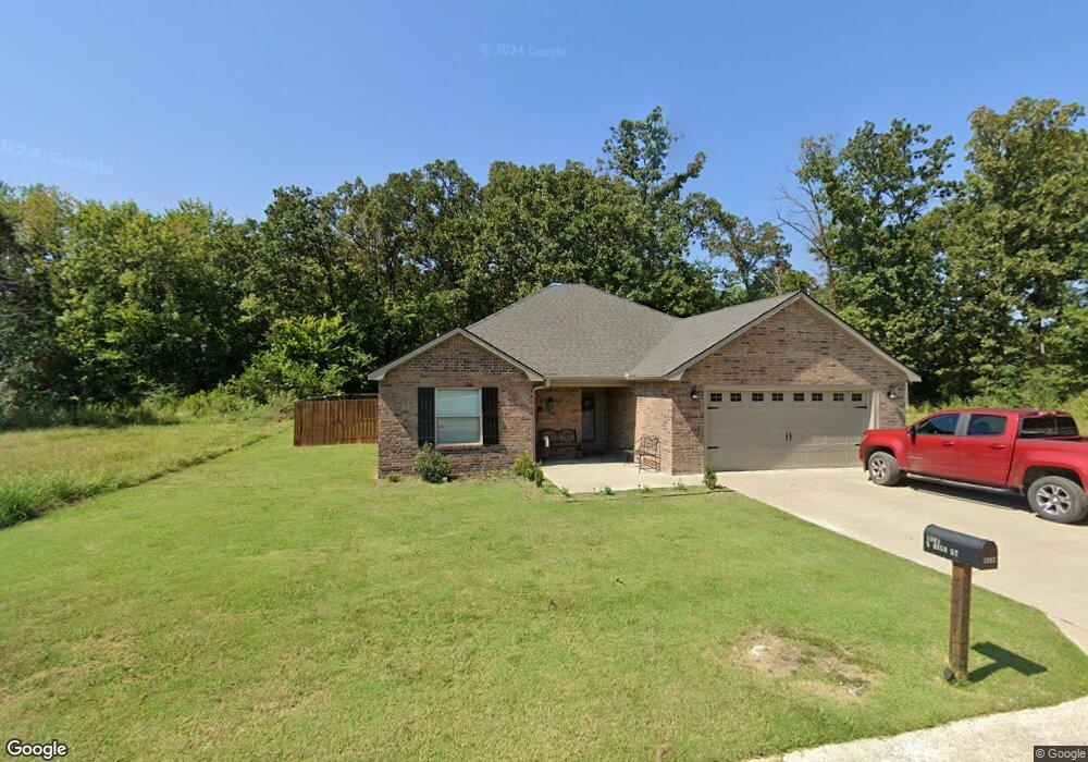 1002 S Hugo St, Muldrow, OK 74948 - photo 1