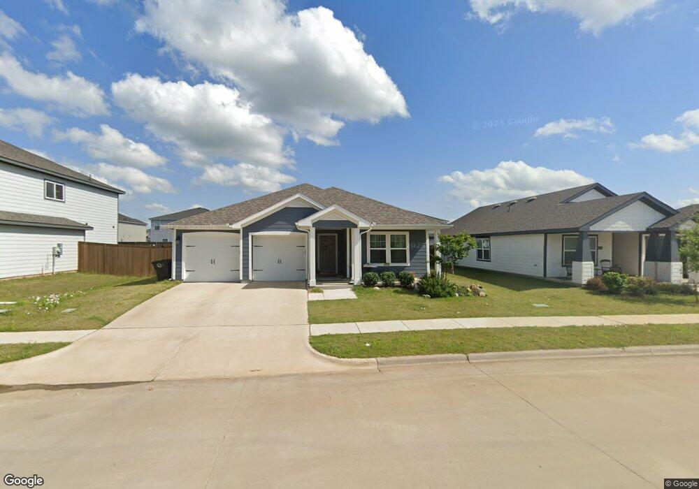 844 Towngreen Dr, Cleburne, TX 76031 - photo 1