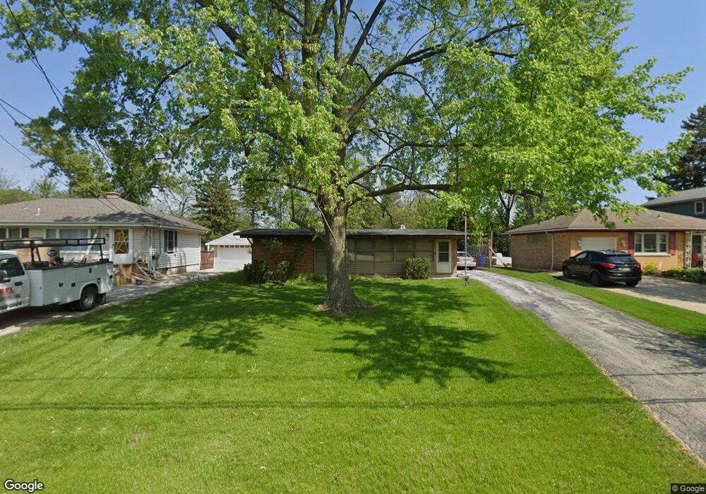 421 Pershing Ave, Wheaton, IL 60189 - photo 1