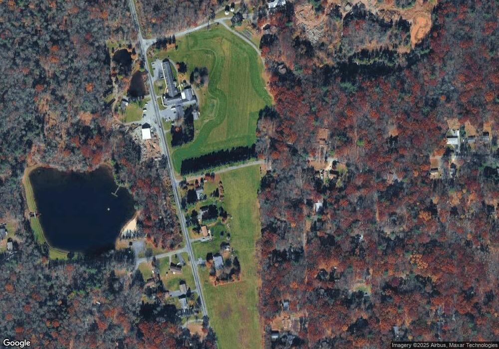 815 Beech Ln, Kunkletown, PA 18058 - photo 1