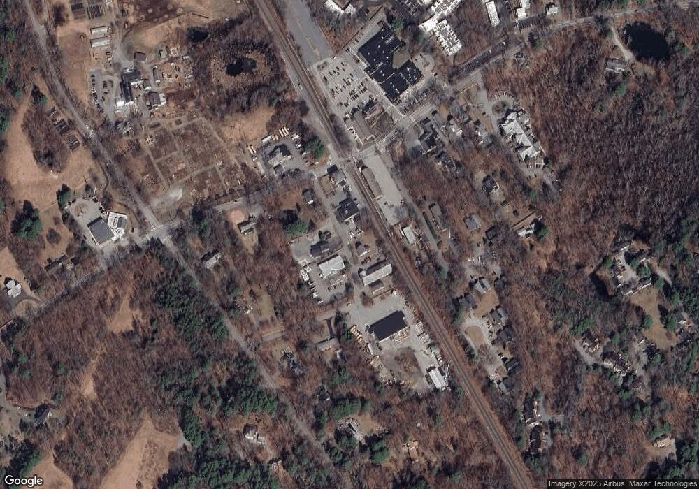 1357 Lewis St, Lincoln, MA 01773 - photo 1