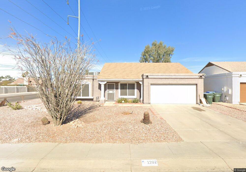 1202 E Wickieup Ln, Phoenix, AZ 85024 - photo 1