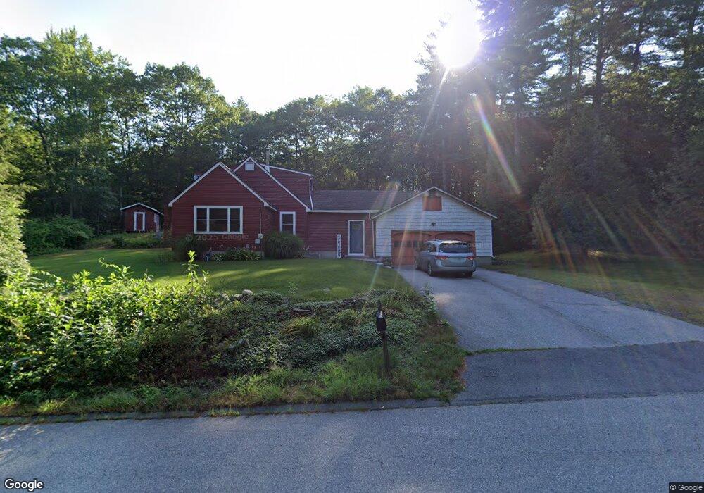 17 Seaverns Bridge Rd, MerriMacK, NH 03054 - photo 1