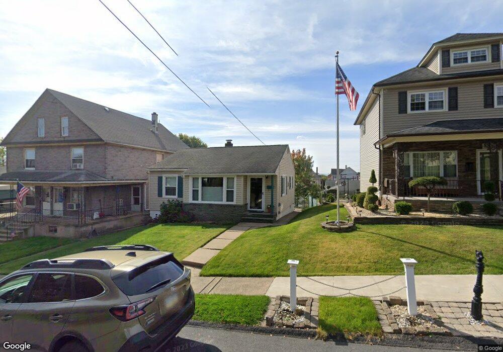 1219 1/2 Sloan St, Scranton, PA 18504 - photo 1