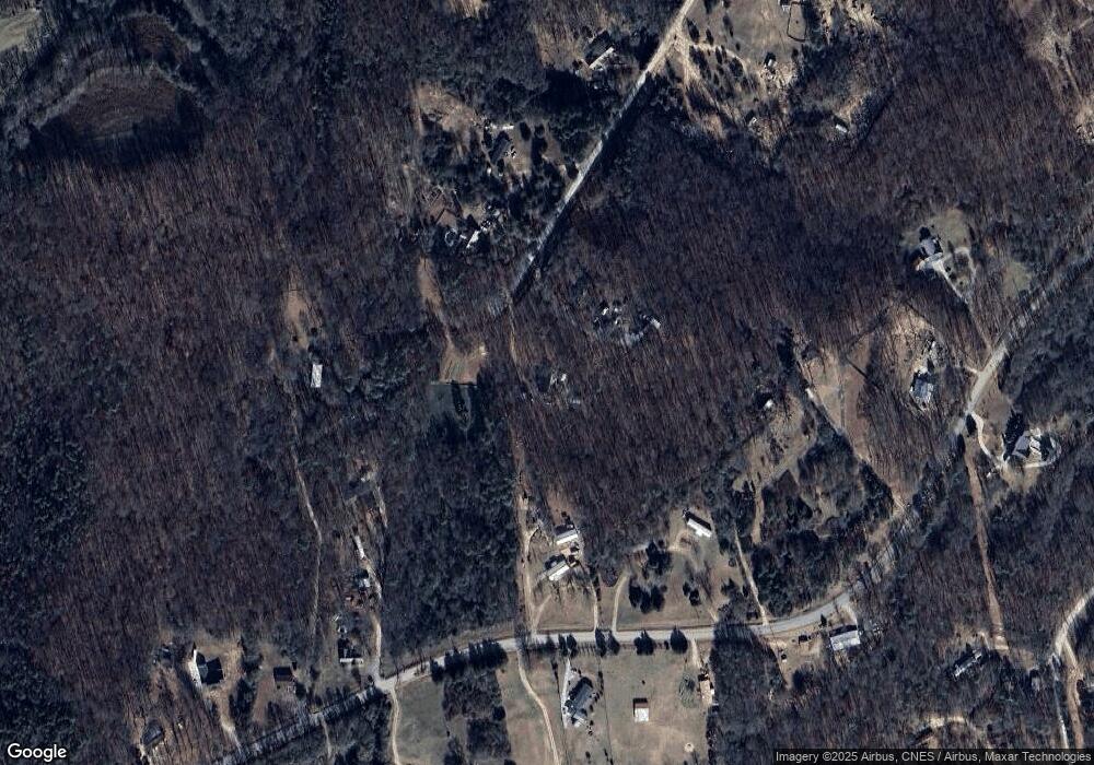 329 Alexander Rd, Commerce, GA 30530 - photo 1