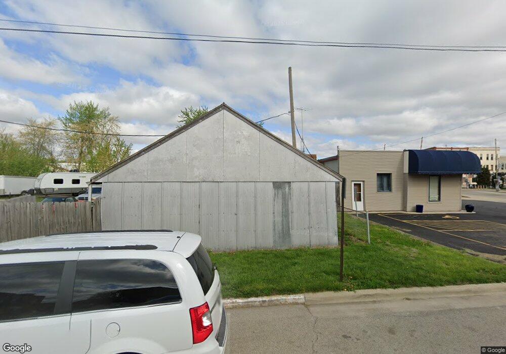 209 S Chicago St, Lincoln, IL 62656 - photo 1