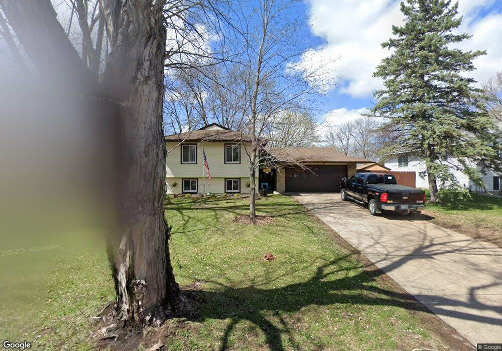 10425 Thrush St NW, Coon Rapids, MN 55433 - photo 1