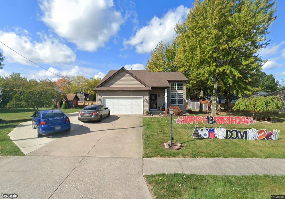 660 Grantwood Ave, Sheffield Lake, OH 44054 - photo 1