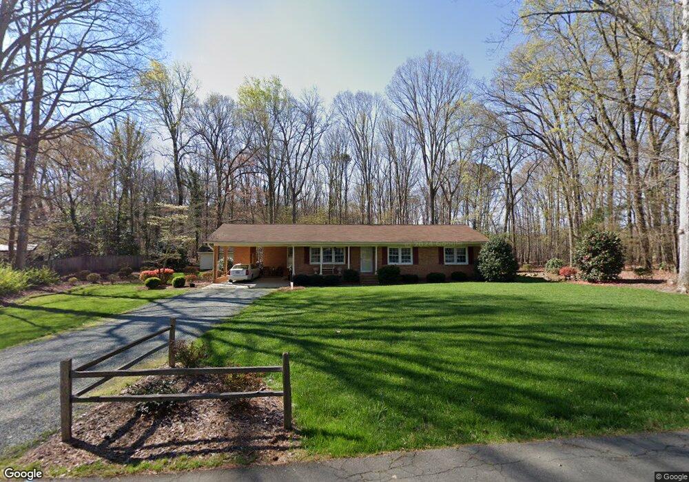 905 Lake Dr, Siler City, NC 27344 - photo 1