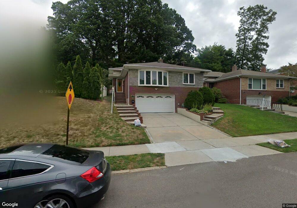 8073 Chevy Chase St, Jamaica, NY 11432 - photo 1