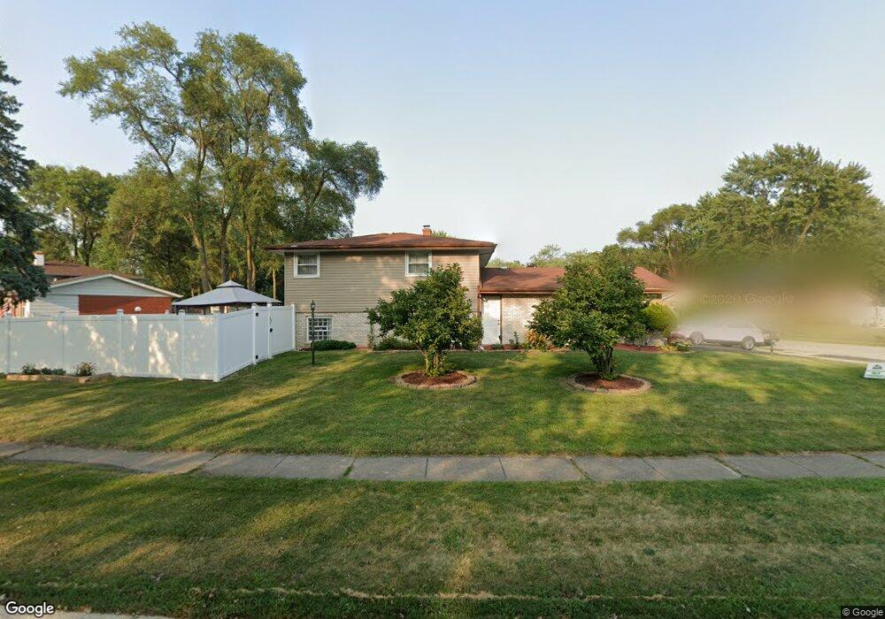 17207 Elm Dr, Hazel Crest, IL 60429 - photo 1