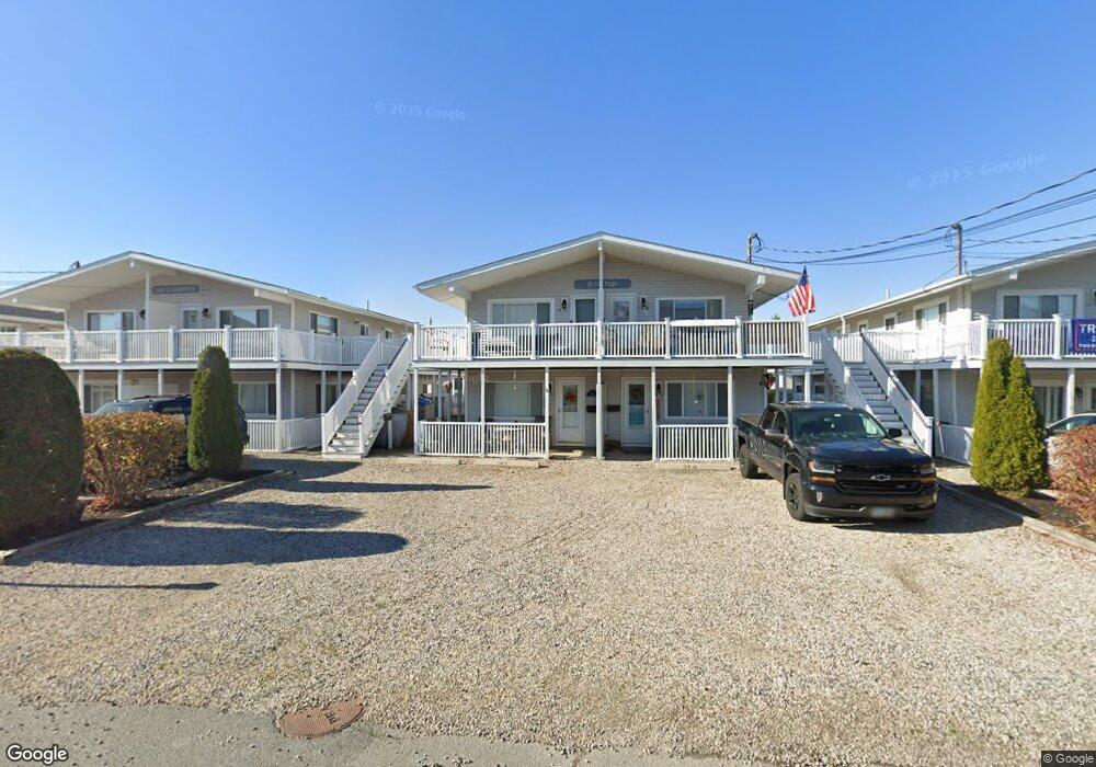 14 Whitten St unit C, Hampton, NH 03842 - photo 1