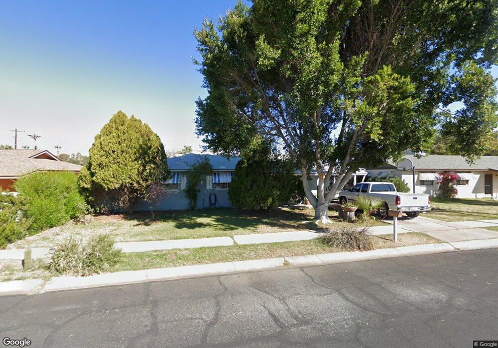 2710 E Edgemont Ave, Phoenix, AZ 85008 - photo 1