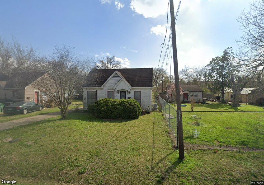 906 Lindale St, Houston, TX 77022 - photo 1