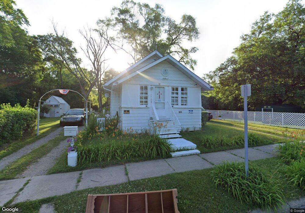 1605 Tacoma St, Flint, MI 48503 - photo 1