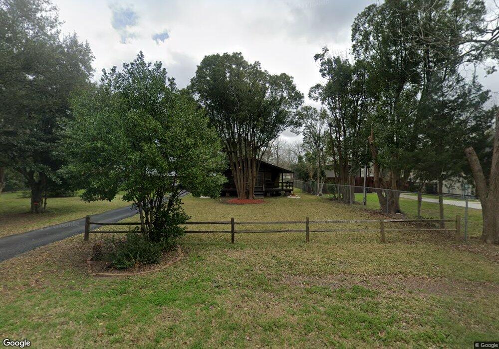 210 N Shirley St, Alvin, TX 77511 - photo 1