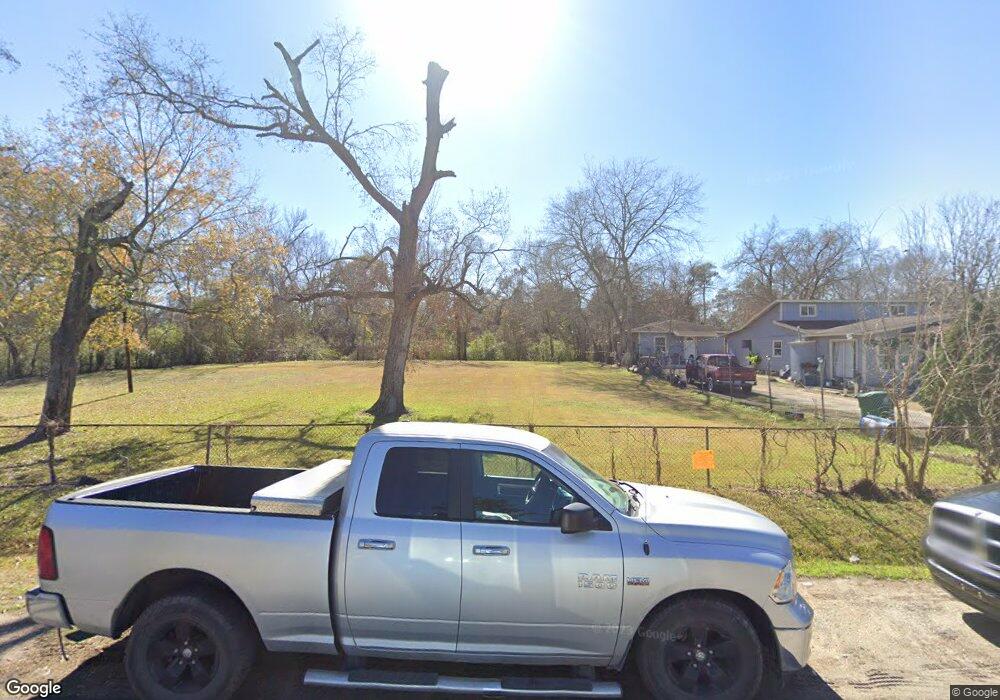 4822 Edgewater Dr, Houston, TX 77093 - photo 1