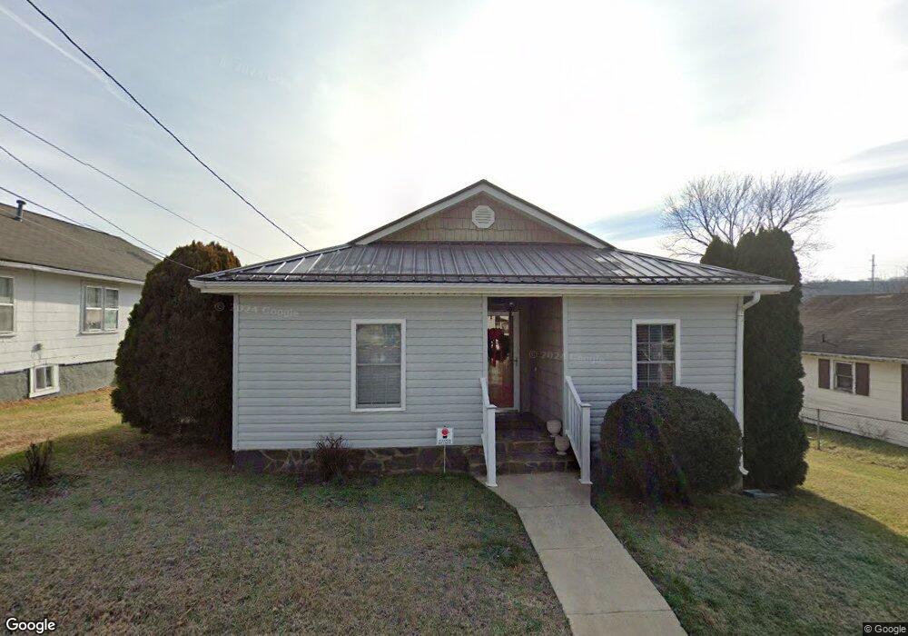 2104 E Myrtle Ave, Johnson City, TN 37601 - photo 1