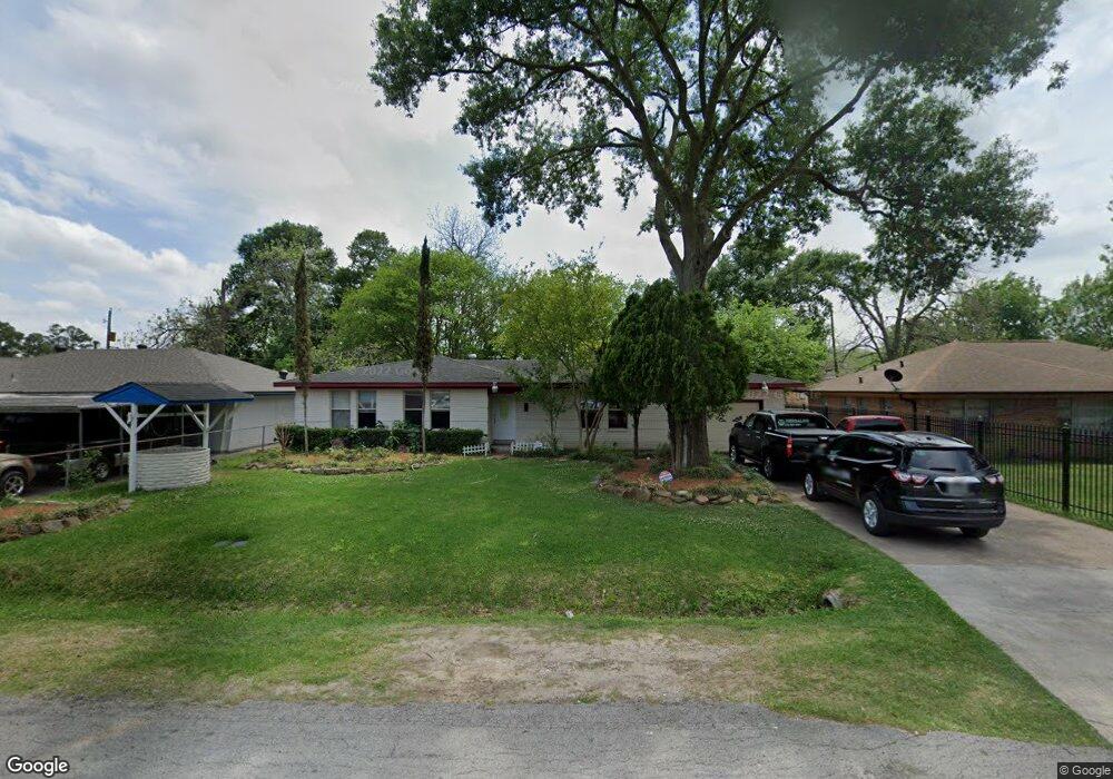902 Innsdale Dr, Houston, TX 77076 - photo 1